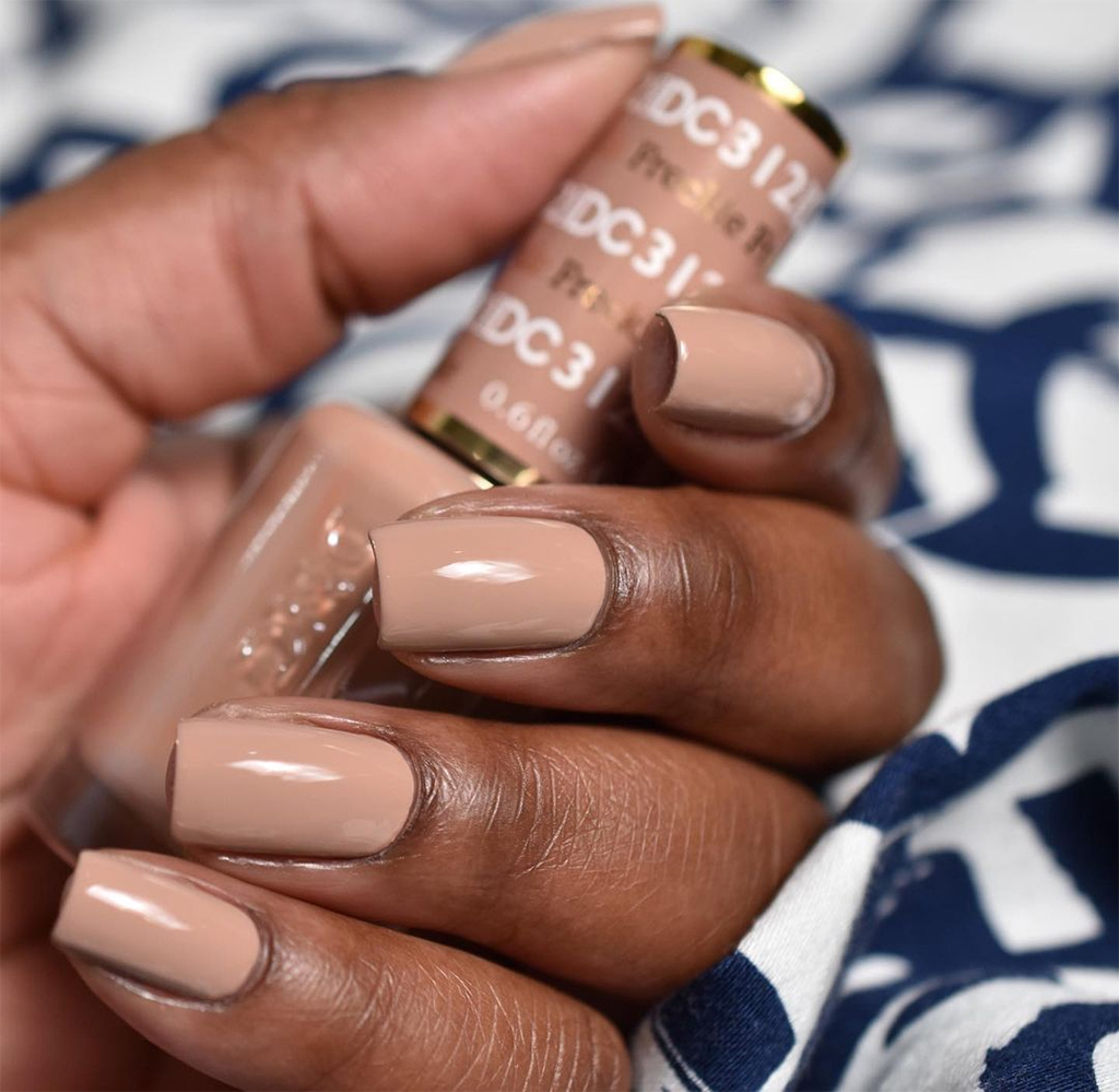 Best Nail Colors Women to Wear on Their Nails